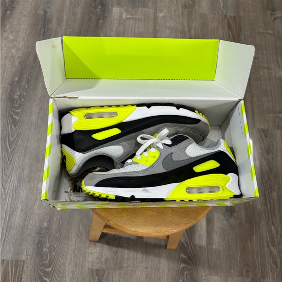 Nike Air Max 90 (lime green) - Picture 1 of 9